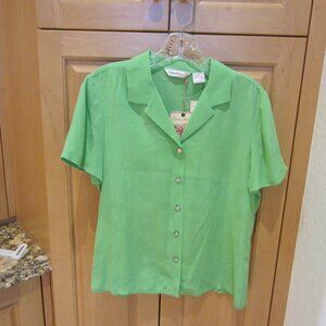 Woman's Tommy Bahama Short Sleeve Blouse